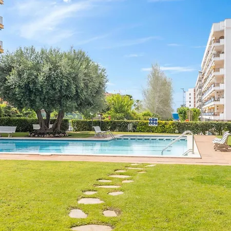 Familiar Con Piscina Junto A La Playa Lloret de Mar